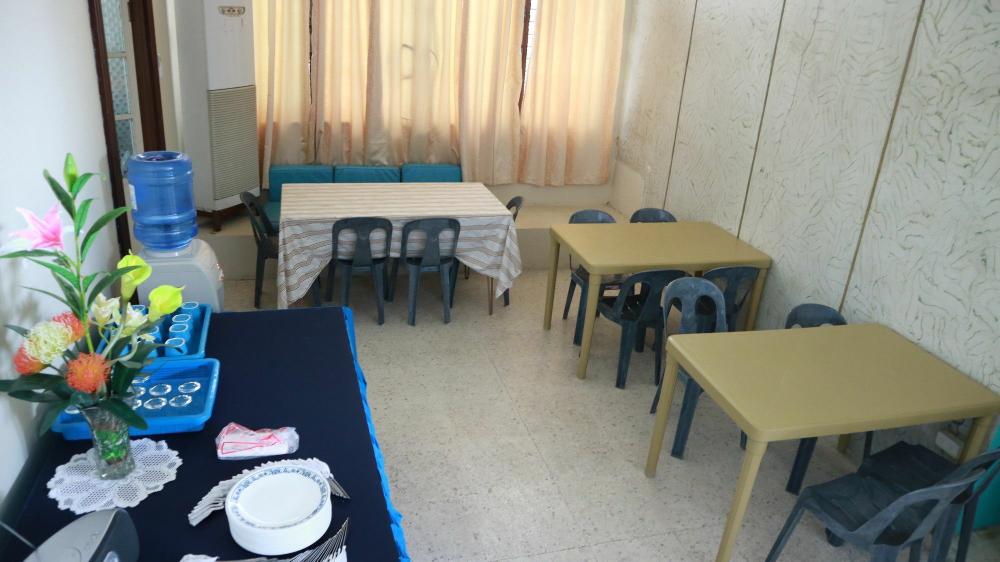 ホテル Residencia Marfel タクロバン エクステリア 写真